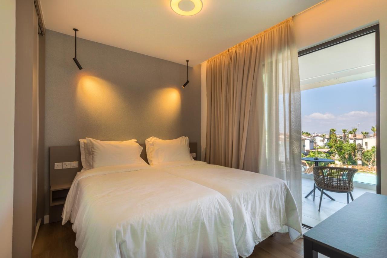 The Quality Lodge - Self Check-In Voroklini Bagian luar foto