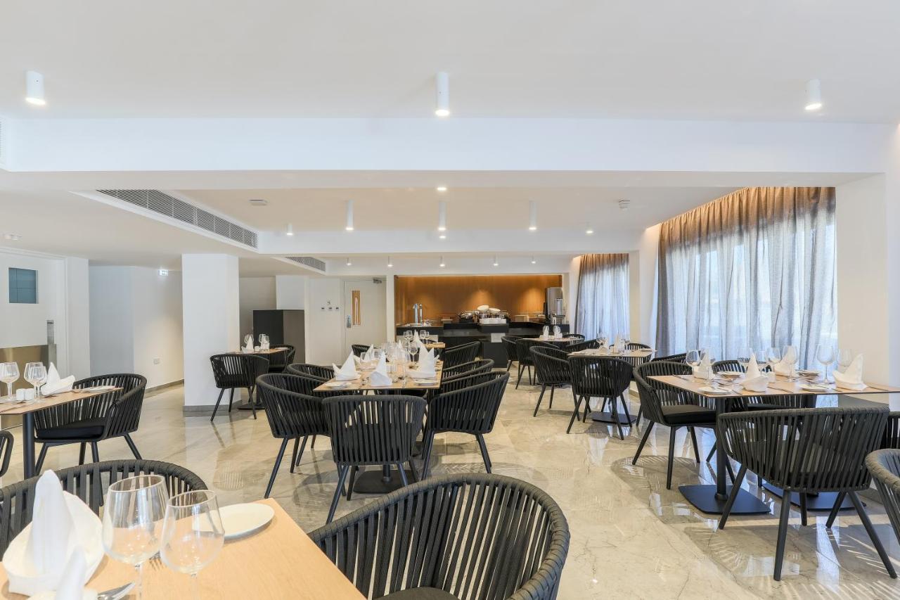 The Quality Lodge - Self Check-In Voroklini Bagian luar foto