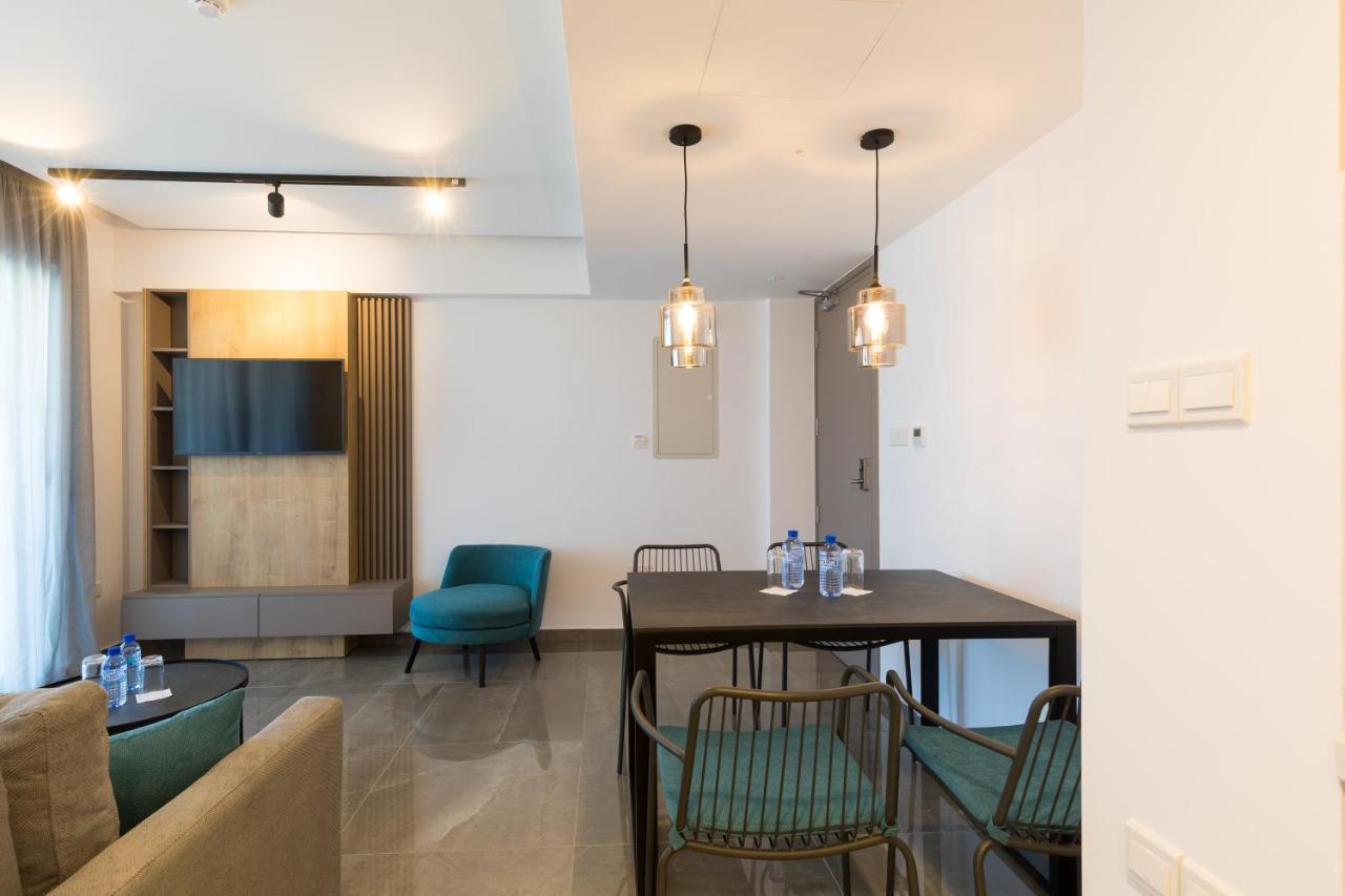 The Quality Lodge - Self Check-In Voroklini Bagian luar foto